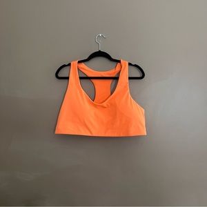 sports bra